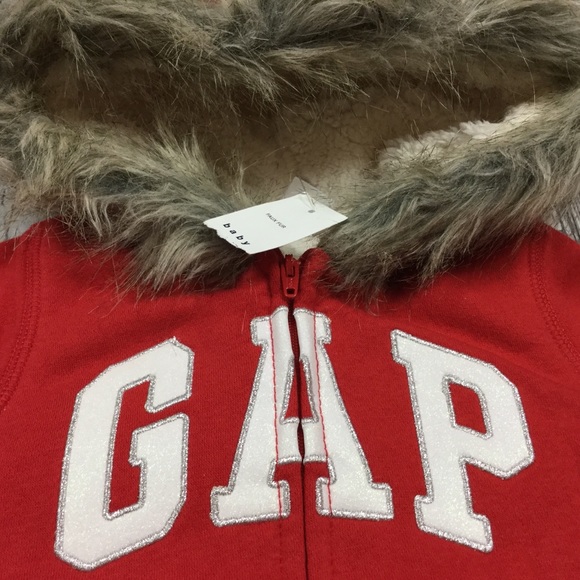 Gap Girls 2T Red Faux Fur Zip-Up Hoodie Jacket - Picture 2 of 6